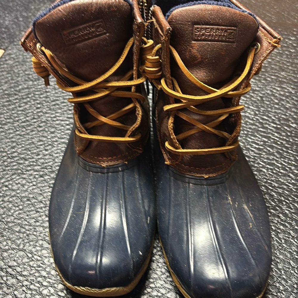 Sperry women’s waterproof boot